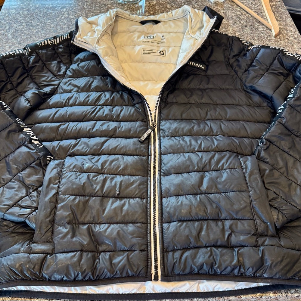 Hollister Black Puffer Jacket with Cream Interior